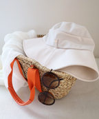 エメ　エンブレム／オフ白