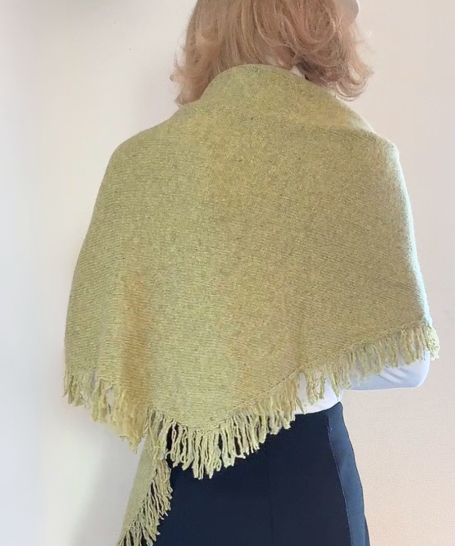 イタリア製 カシミヤ混｜三角フリンジストール｜オリーブイエロー