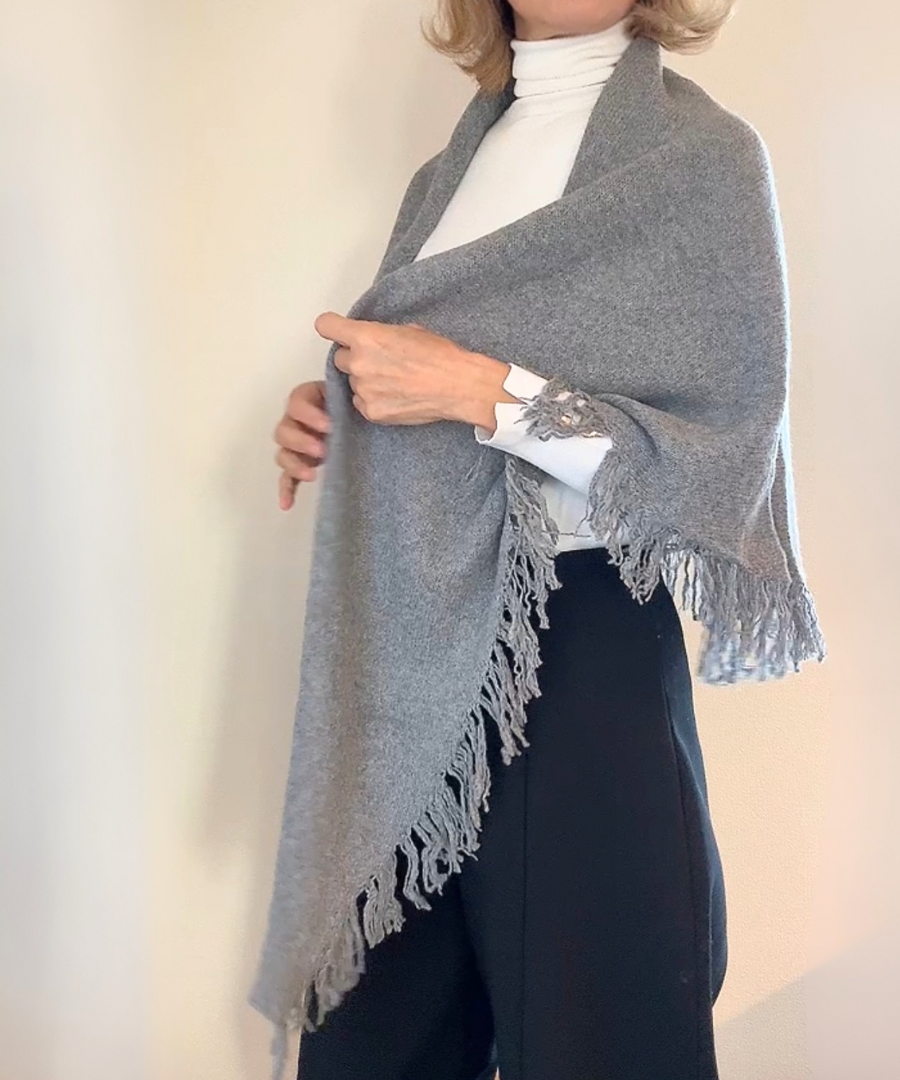 イタリア製 カシミヤ混｜三角フリンジストール｜メランジュグレー