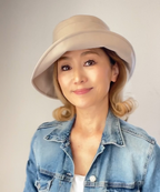 エメ　エンブレム／グレージュ