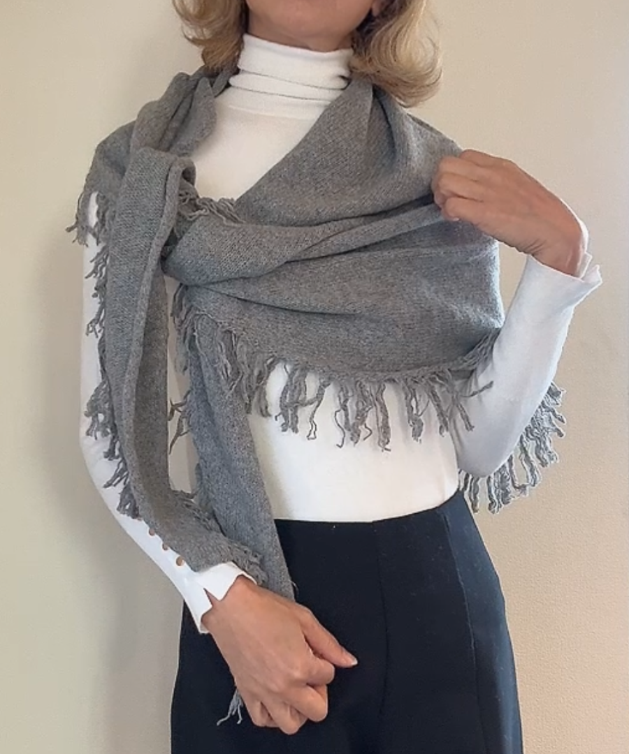 イタリア製 カシミヤ混｜三角フリンジストール｜メランジュグレー