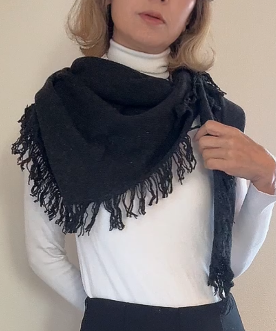 イタリア製 カシミヤ混｜三角フリンジストール｜チャコールブラック