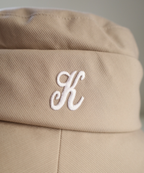 エメ　エンブレム／グレージュ